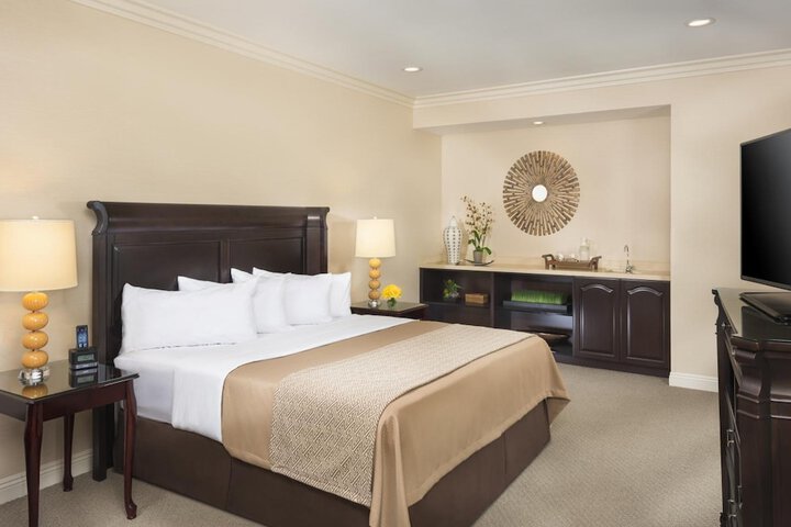 Ayres Hotel Orange