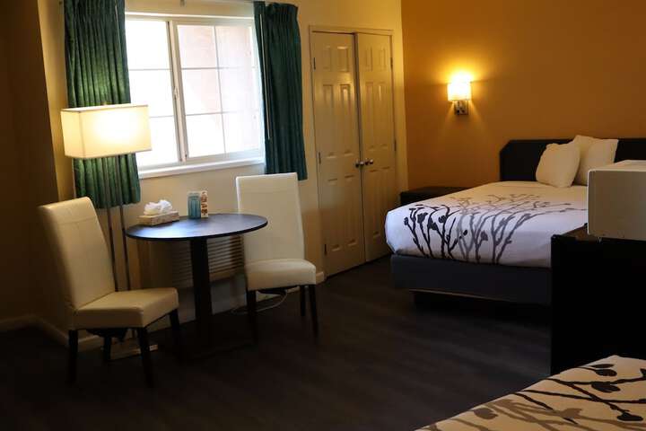 Room 10 of 45