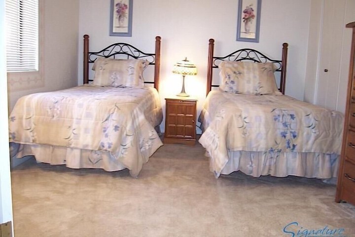 Rio Verde Townhouse by Signature Rentals
