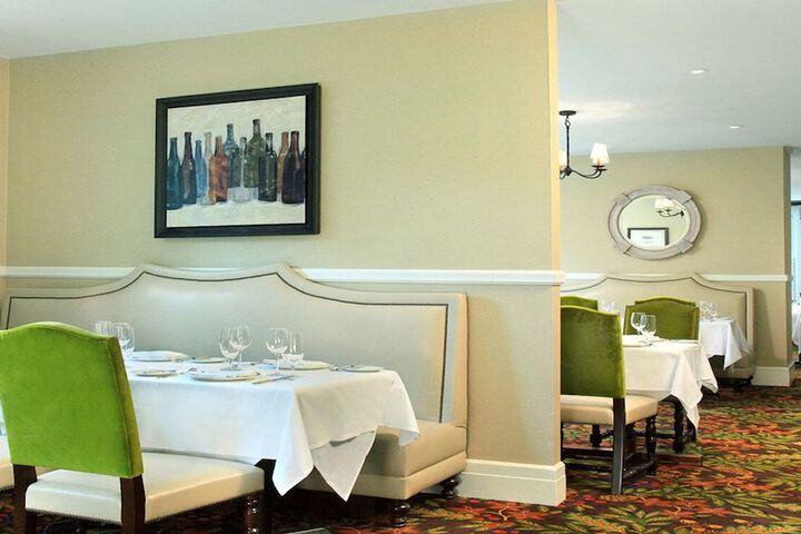 Dining 44 of 65