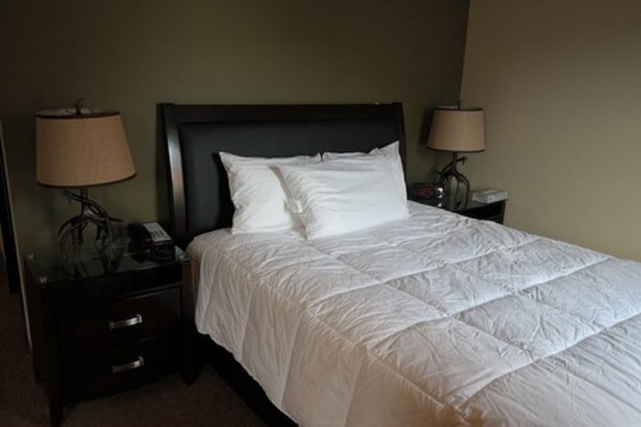 Room 19 of 39