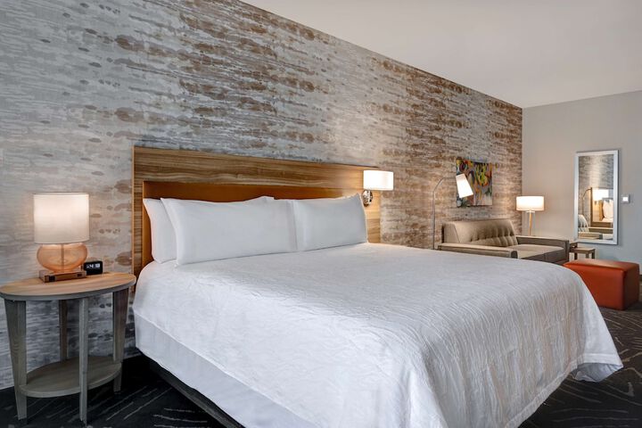 Room 22 of 56