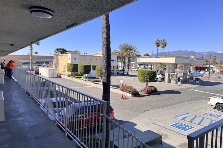 Hotel 6 of 45