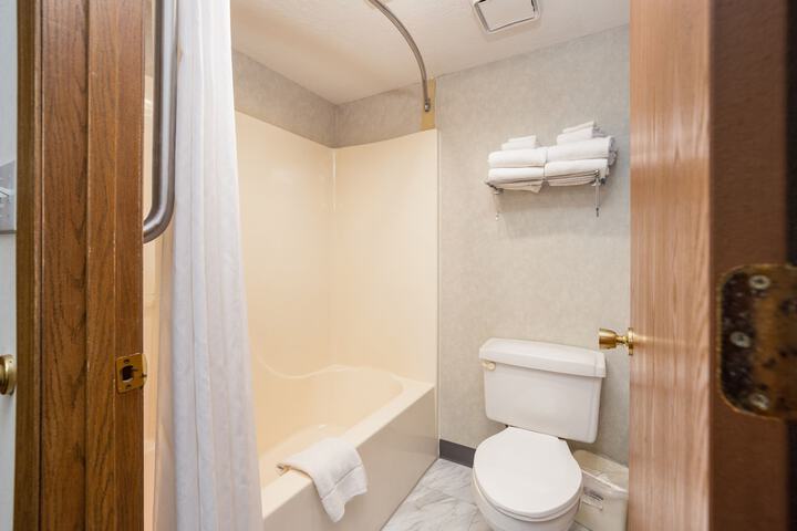 Room 20 of 29