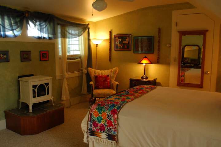 Admiral Peary Inn Bed & Breakfast