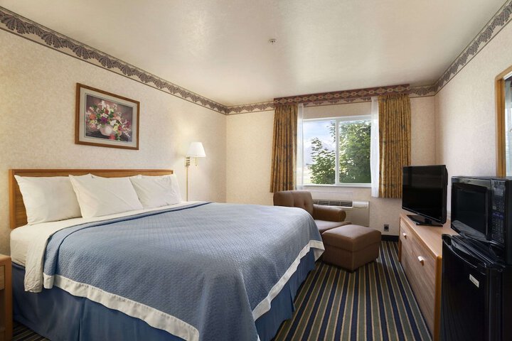 Room 28 of 57