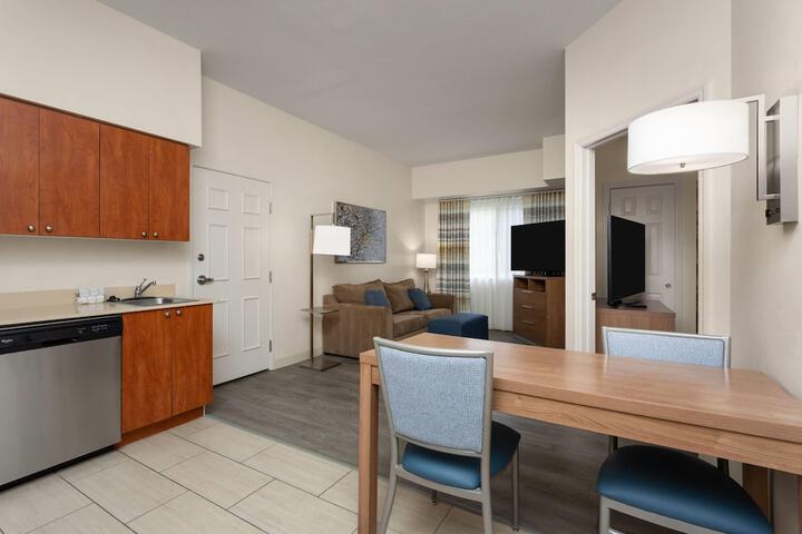 Hawthorn Extended Stay by Wyndham Naples