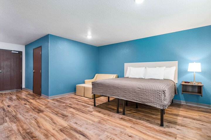Room 14 of 34