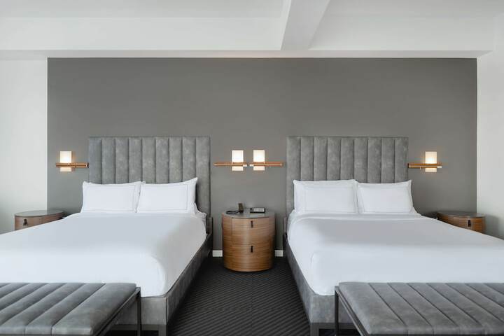 Room 18 of 52