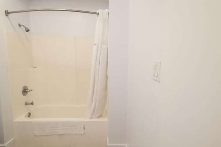 Room 20 of 35