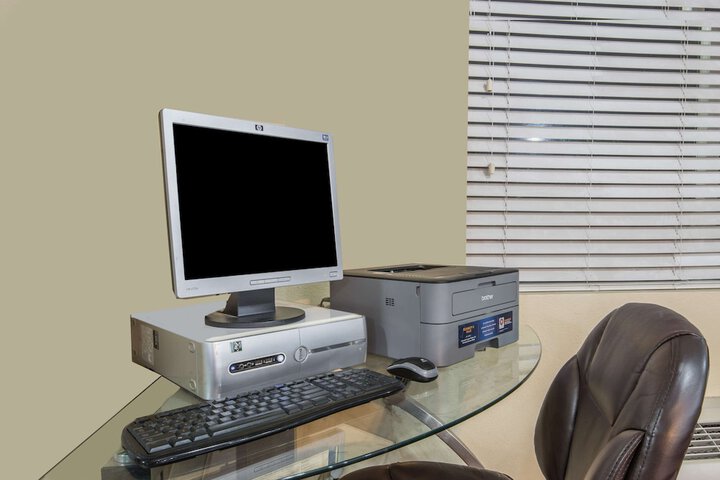 Business Center 33 of 34