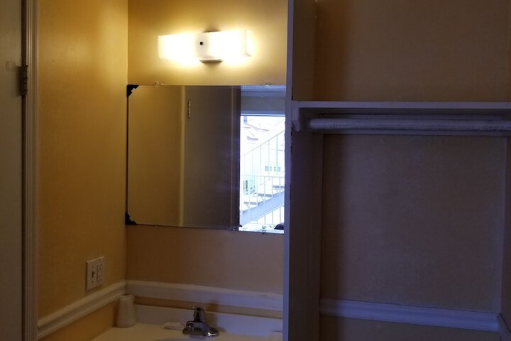 Room 17 of 29