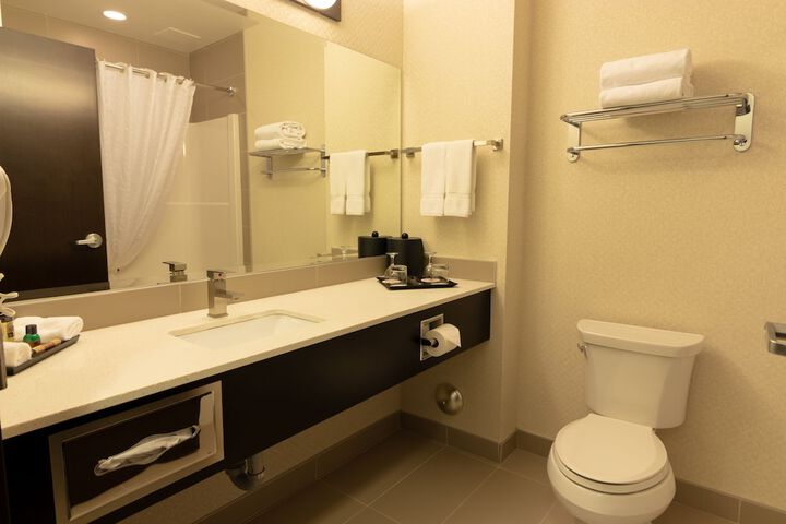 Room 17 of 35