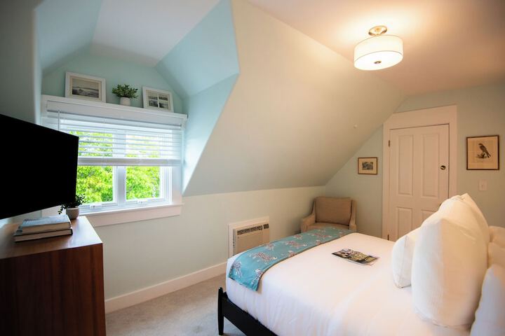 Room 14 of 109