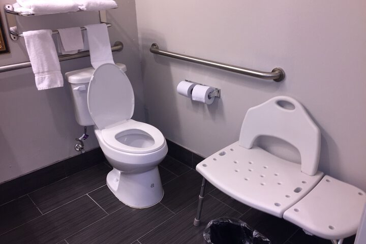 Room 15 of 25