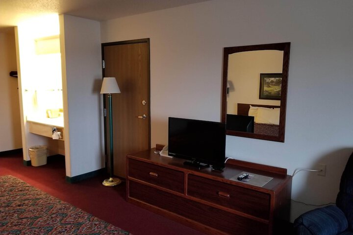 Room 128 of 232