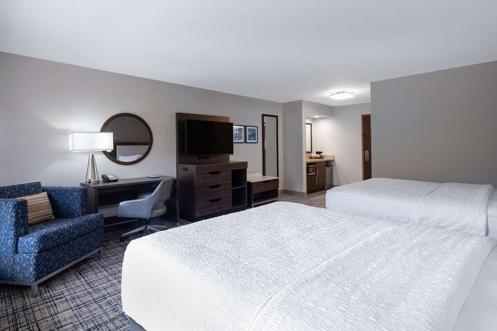 Room 34 of 41