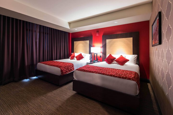 Room 27 of 44