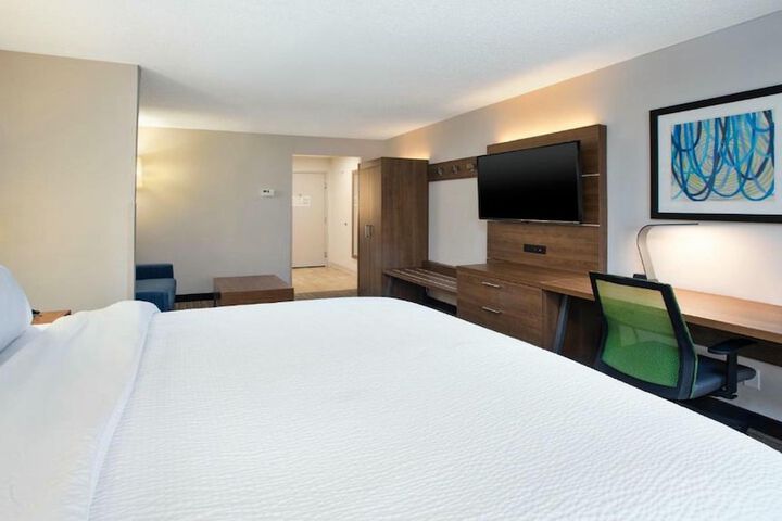 Holiday Inn Express Mt. Vernon by IHG