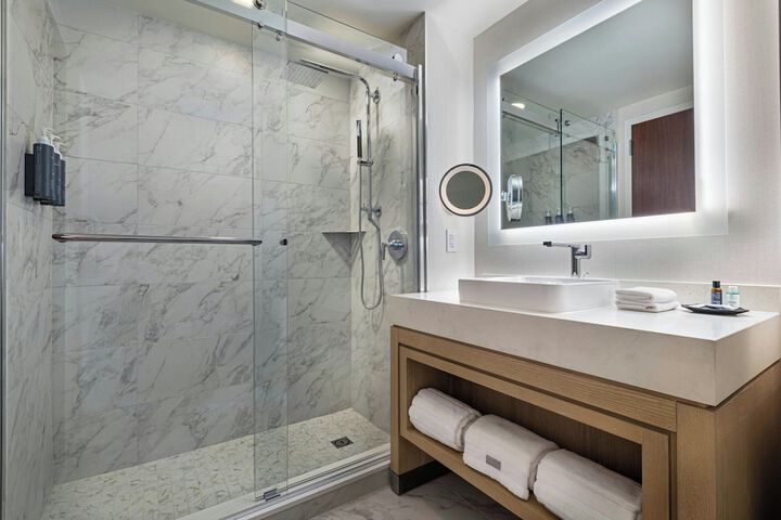 The Westin Jersey City Newport