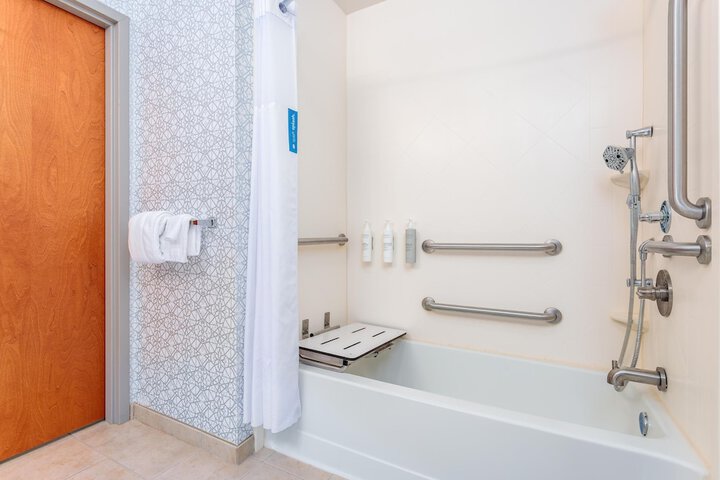 Hampton Inn & Suites Parkersburg Downtown