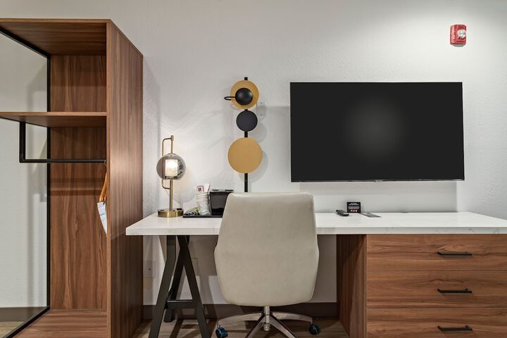 Room 29 of 60
