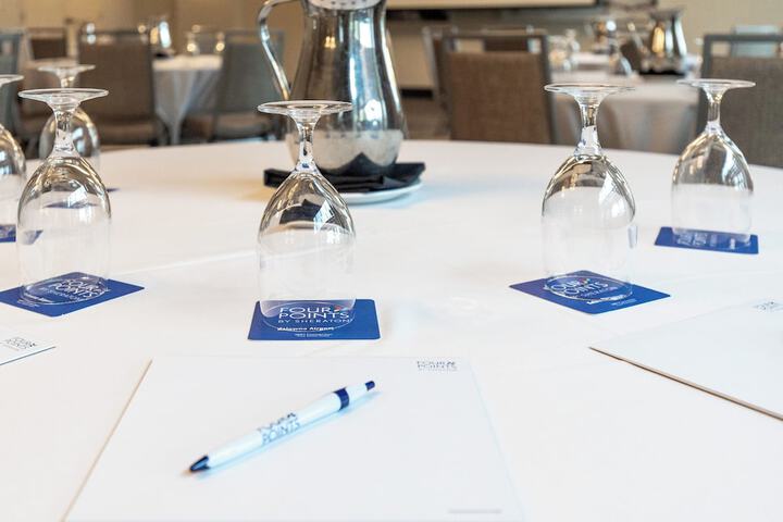 Four Points by Sheraton Kelowna Airport