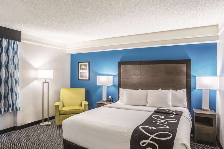 Room 21 of 44