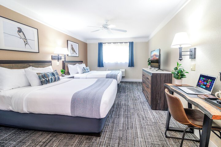 Inn at Mount Shasta