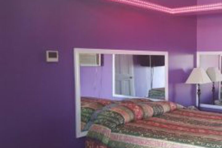 Sharns Motel