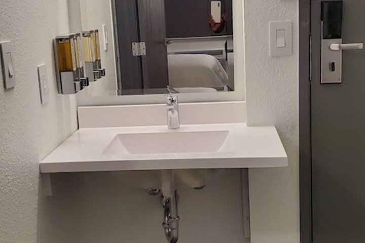 Room 20 of 36