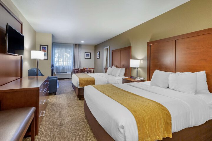 Room 36 of 48