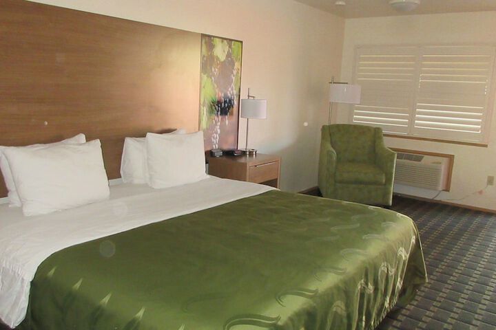 Room 42 of 47