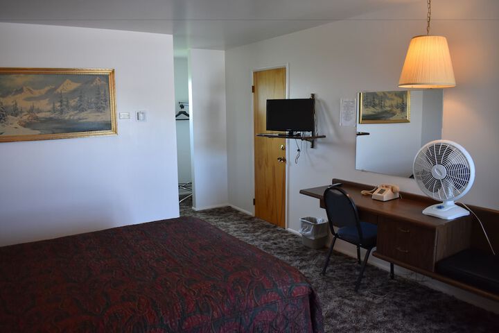 Room 5 of 11