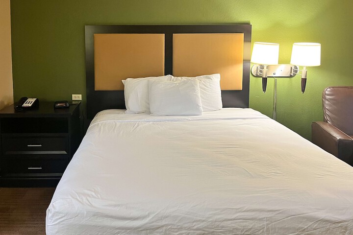 Room 20 of 27
