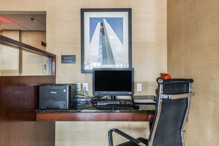 Business Center 50 of 50