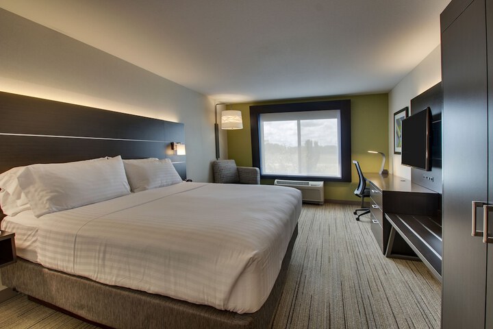 Holiday Inn Express & Suites Morris by IHG