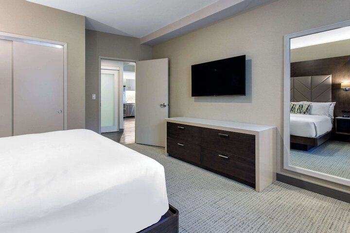 Room 19 of 52