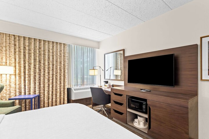 Room 15 of 38