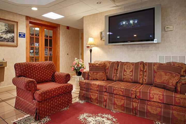 Hotel Interior 10 of 28