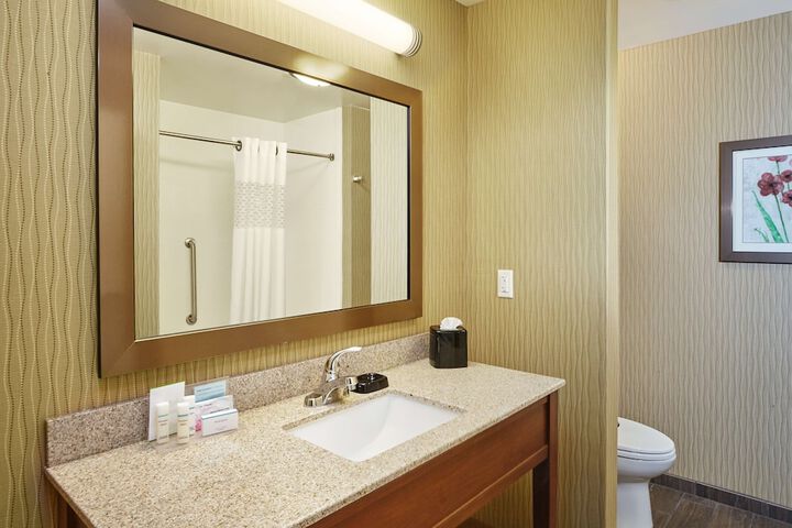 Hampton Inn & Suites Milwaukee / Franklin