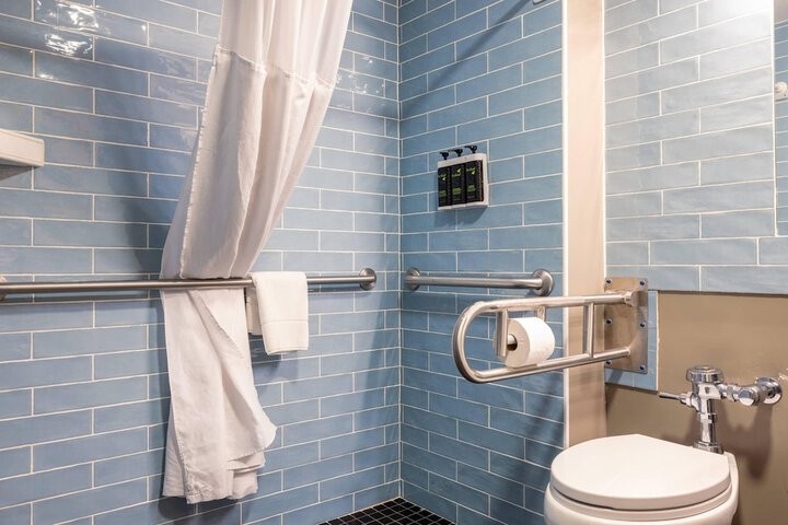 The Highlander Hotel Iowa City an Ascend Collection Hotel