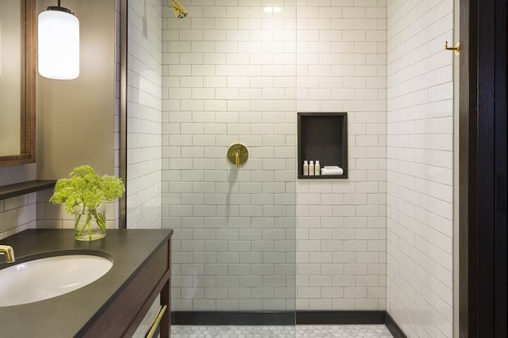 Kimpton Journeyman Hotel by IHG