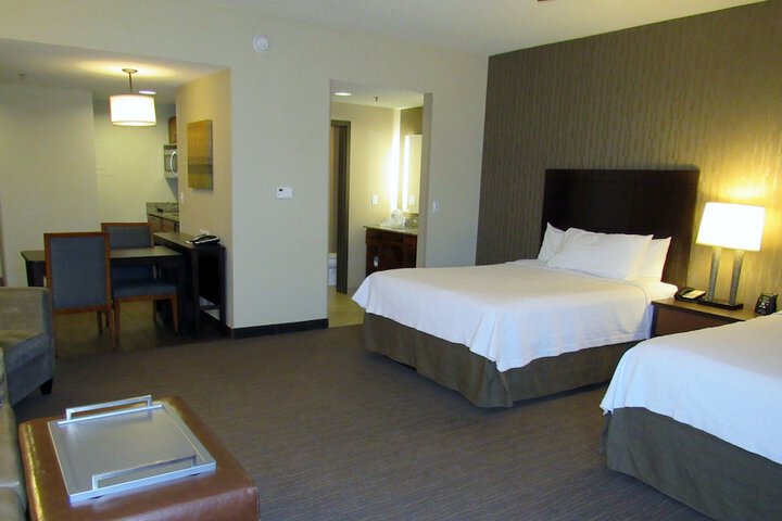 Room 50 of 118