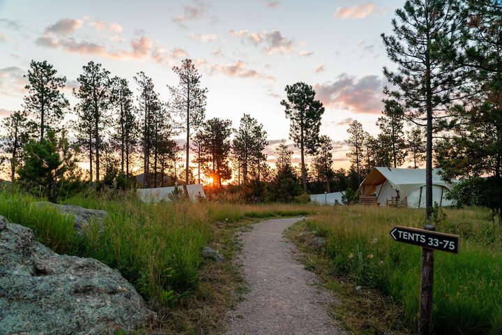 Under Canvas Mount Rushmore