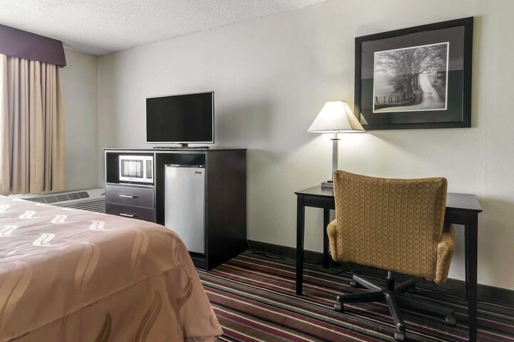 Room 25 of 57