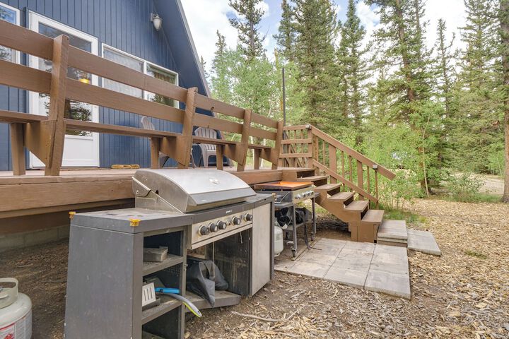 Sunny Muddy Moose Cabin w / Fire Pit & Mtn Views!