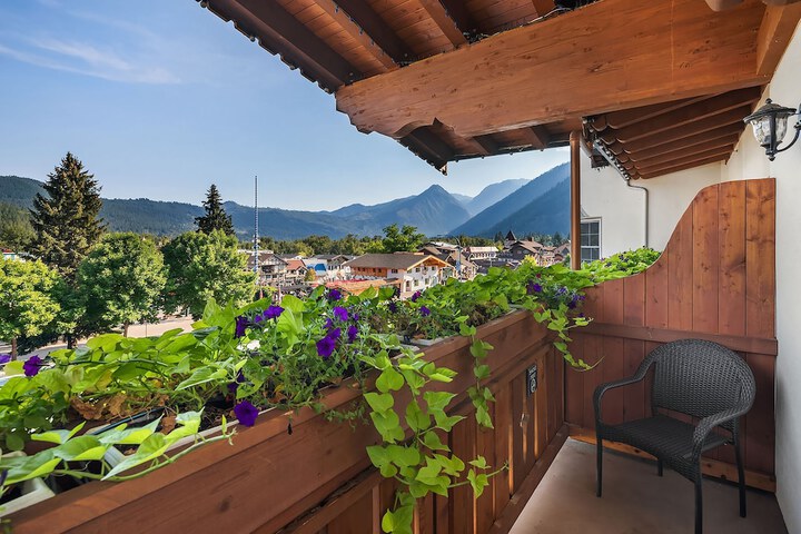 Bavarian Lodge