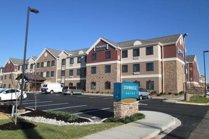 Staybridge Suites Bowling Green by IHG