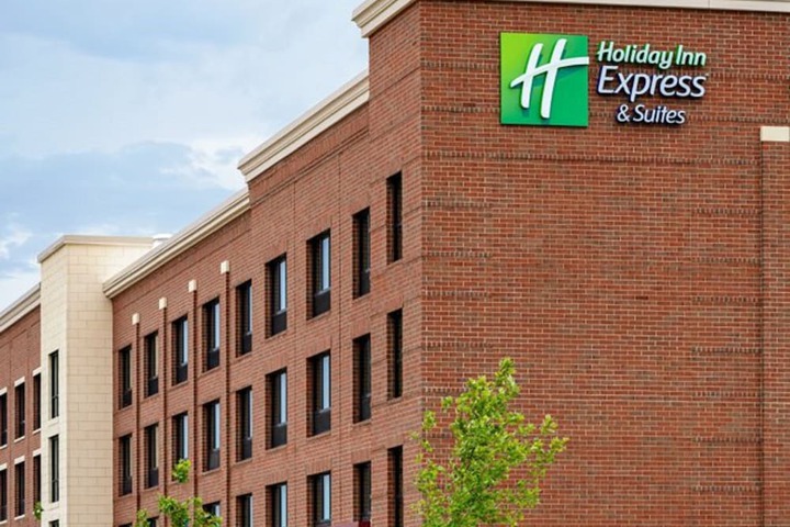 Hotel 6 of 87